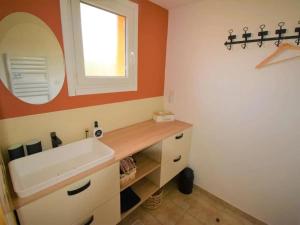 Maisons de vacances Maison familiale spacieuse avec piscine a Vagnas : photos des chambres