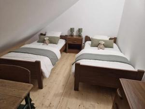 Villas Spacieuse villa avec piscine privee a Beganne : photos des chambres