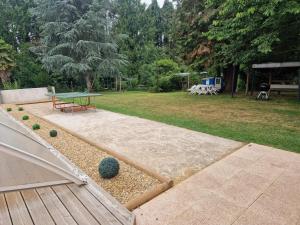 Villas Spacieuse villa avec piscine privee a Beganne : photos des chambres