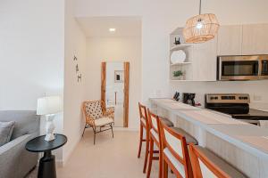 Palmas de Tamarindo 24B