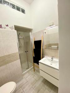 International House Apartment img10