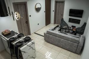 Executive House est November 2024