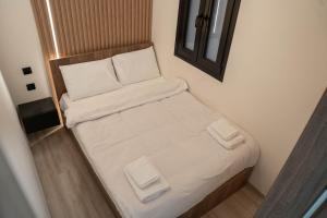 Executive House est November 2024