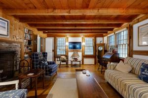 Great White Cape Escape