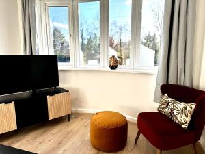 New Southampton Central House - Parking, 6 Beds, Sleeps 9 - City Centre l Cruise Terminal l Great for Contractors, Friends & Families