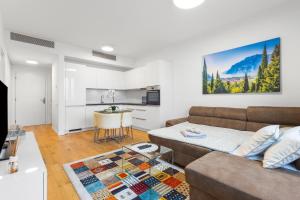 SKYPARK, Luxusný Apartmán s parkovaním vo výške