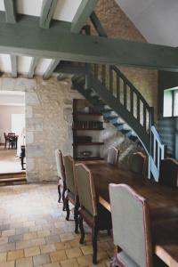 Maisons de vacances Magnifique maison au coeur du Perche avec piscine chauffee, sauna et hammam : photos des chambres