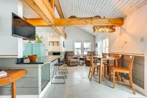 Ride From Your Door Cabin with VAST Trail Access! - Wolcott