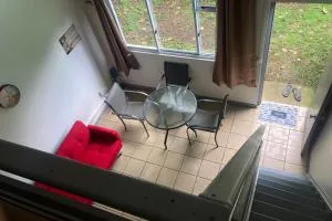 Painapo Studio - Paea