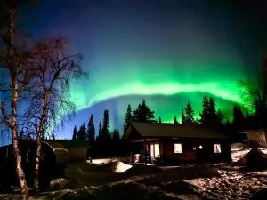 LAKESIDE AURORA CABINS - 尤卡斯耶尔维