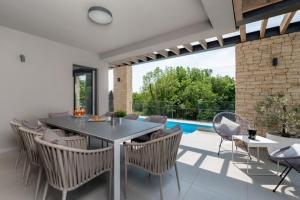 Villa Anthea and Paola