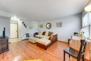 3 Mi to Credit 1 Amphitheatre Suburban Stay