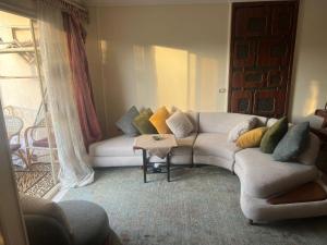 شقه فندقيه بكمبوند قريت المنتزة