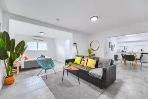 Comfy and Highlight Studio to Know Miami - Little River