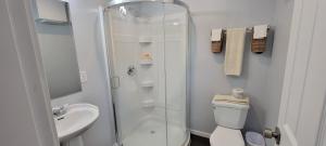 Riverside Court RV and Cabins