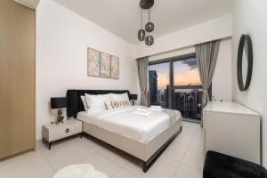 BURJ ROYALE - Full Burj Khalifa & Fountain Views - LUXE Apartment