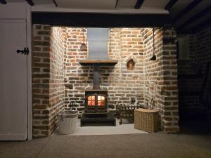 Beautiful historic cottage pets welcome