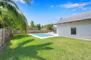 Wonderful Tropical Pool House Delray Near Ocean