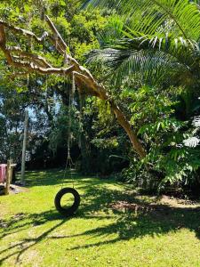 Casa Espaçosa com Piscina, Churrasqueira e Área verde em Sambaqui ao Lado da Praia - Floripa
