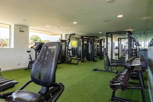 Luxury Apartment with Free Alcazaba Lagoon Access