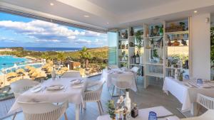 Luxury Apartment with Free Alcazaba Lagoon Access