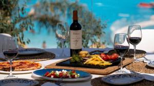 Luxury Apartment with Free Alcazaba Lagoon Access