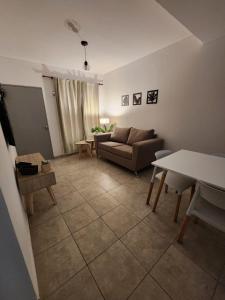 Departamento con cochera cerca del centro en Mendoza