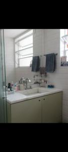 Três quartos Graça