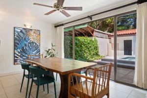 Casa Oasis Beach Villa with Pool, Playa Grande