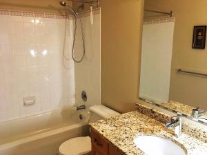 Bedrooms in Kenaston, Close to Walmart, Costco, IKEA, Outlet