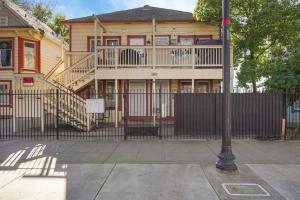 Homey Studio Near Downtown Sac and American River