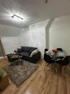 Cosy 1 Bedroom Apartment in the heart of Barry Flat 3