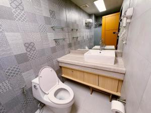 New and cozy Baguio condo near SM