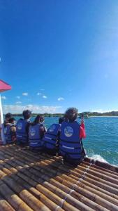 Aynes Floating Cottage