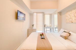 Good Deal and Restful Studio at Apartment Tokyo Riverside PIK 2 By Travelio