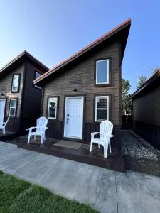 Glacier Alpine Lodges - Dupuyer