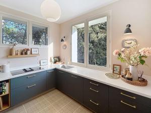 Maisons de vacances Maison d'exception a 80m de la plage avec acces direct, proche commerces, terrasse, BBQ, WiFi inclus - FR-1-361-375 : photos des chambres