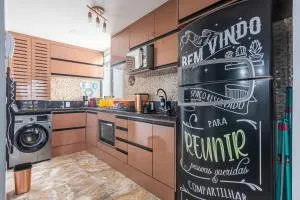 Apartamento aconchegante com ar condicionado de 22 a 8h - Restinga de Itapeba