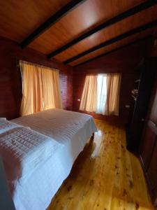 Cabaña Con Hermosa vista y ambiente de campo