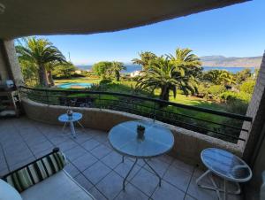 Amplio y hermoso departamento con vista al mar