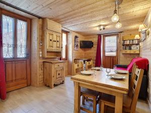 Appartements La Clusaz: Charmant 35m² avec Wifi et Animaux Bienvenus - FR-1-818-66 : photos des chambres