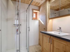 Appartements La Clusaz: Charmant 35m² avec Wifi et Animaux Bienvenus - FR-1-818-66 : photos des chambres