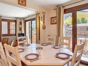 Appartement spacieux à La Clusaz, animaux acceptés, parking inclus - FR-1-818-12