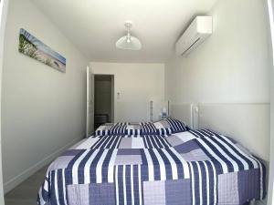 Appartements Saint-Palais : T2 3 etoiles, proche plage, terrasse sud, parking, clim et Wifi - FR-1-738-36 : photos des chambres