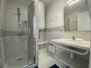 Appartements Saint-Palais : T2 3 etoiles, proche plage, terrasse sud, parking, clim et Wifi - FR-1-738-36 : Appartement