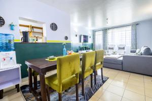 Hirwado Homes & Cozy Rooms JKIA -3 Bedrooms With 5beds, 2Baths