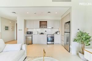 PRIVA CASA - Luxurious 2BR Vida Creek Beach - Beach access