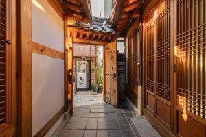 Luxury Hanok Sohomiga