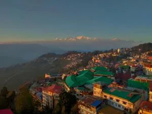 Summit Montana Suites & Spa at Mall - Mirik
