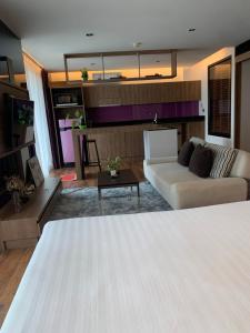 Luxury Suite Room by Atlas X